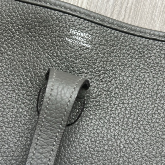 Hermes Evelyne III - Grey - Picture 2 of 7